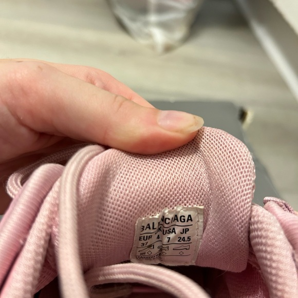 BALENCIAGIA PINK SNEAKERS - Picture 10 of 11
